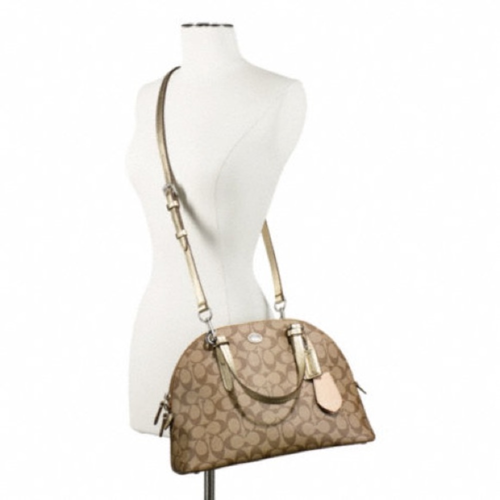 Authentic PEYTON SIGNATURE CORA DOMEDSATCHEL COACH